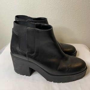 Zara Leather Chelsea Ankle Boots